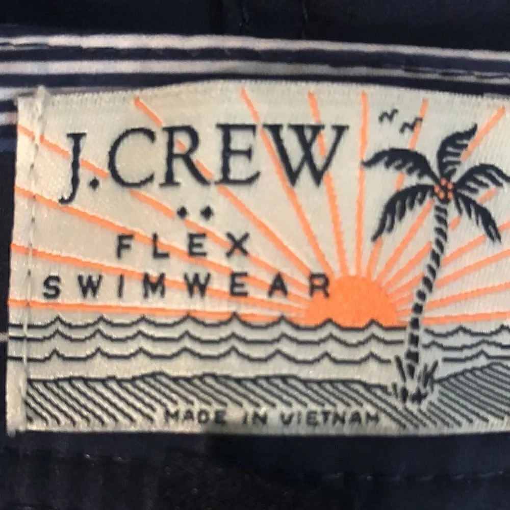 J Crew FlexwearSwimwear Trunks Secure Velcro Hip Pocket. Stretch. Lined.